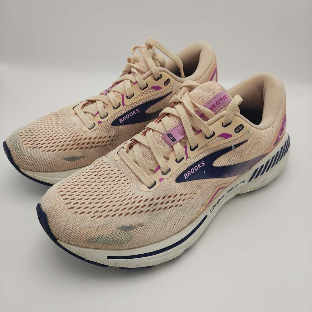 Brooks Adrenaline GTS 23 Womens Size 8 B Running Shoes Peach Navy 1203811B795